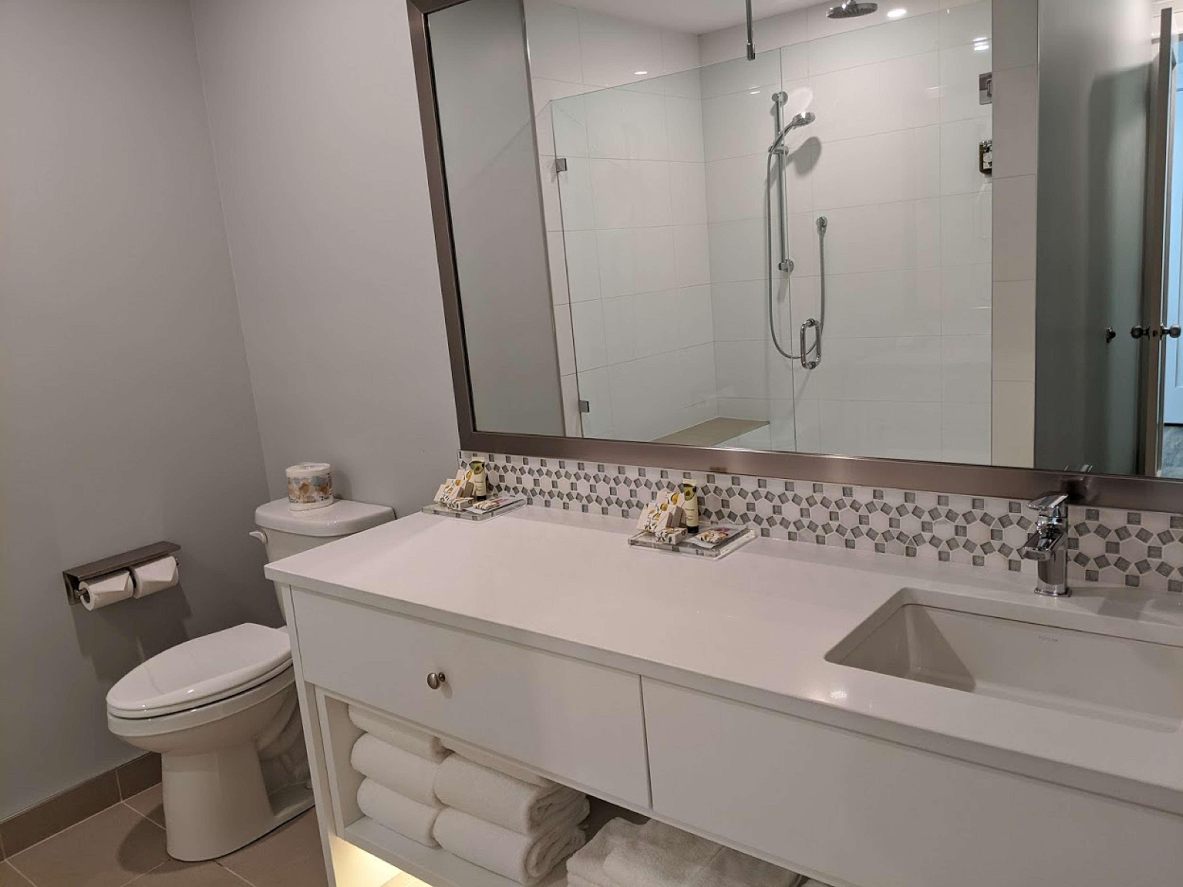 Best Western Premier Ashton Suites - Willowbrook Хьюстон Экстерьер фото